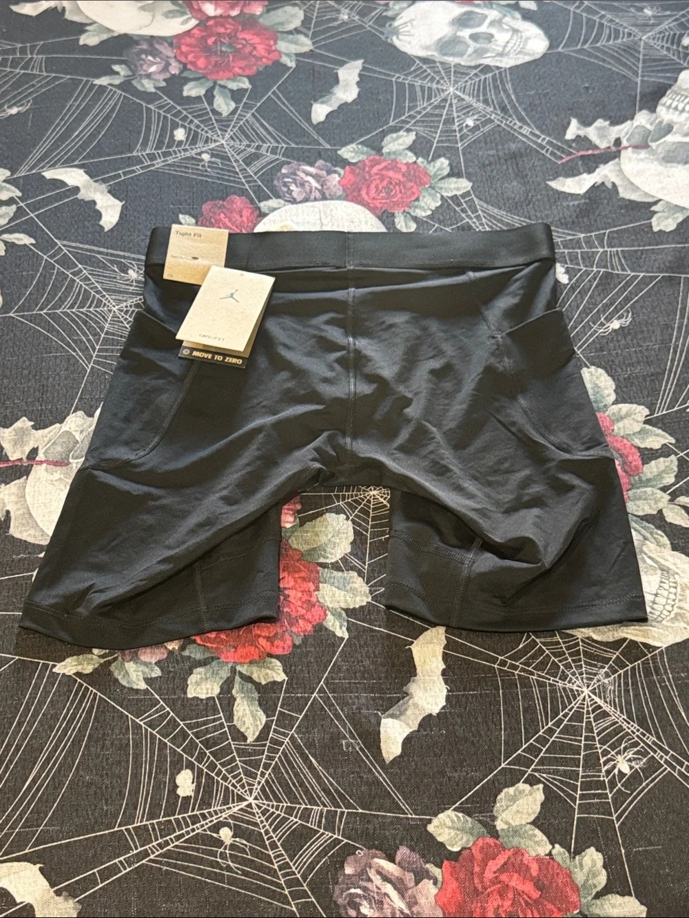 NWT NIKE DRI-FIT AIR JORDAN SPORT BLACK/WHITE COMPRESSION SHORTS SZ MENS SMALL